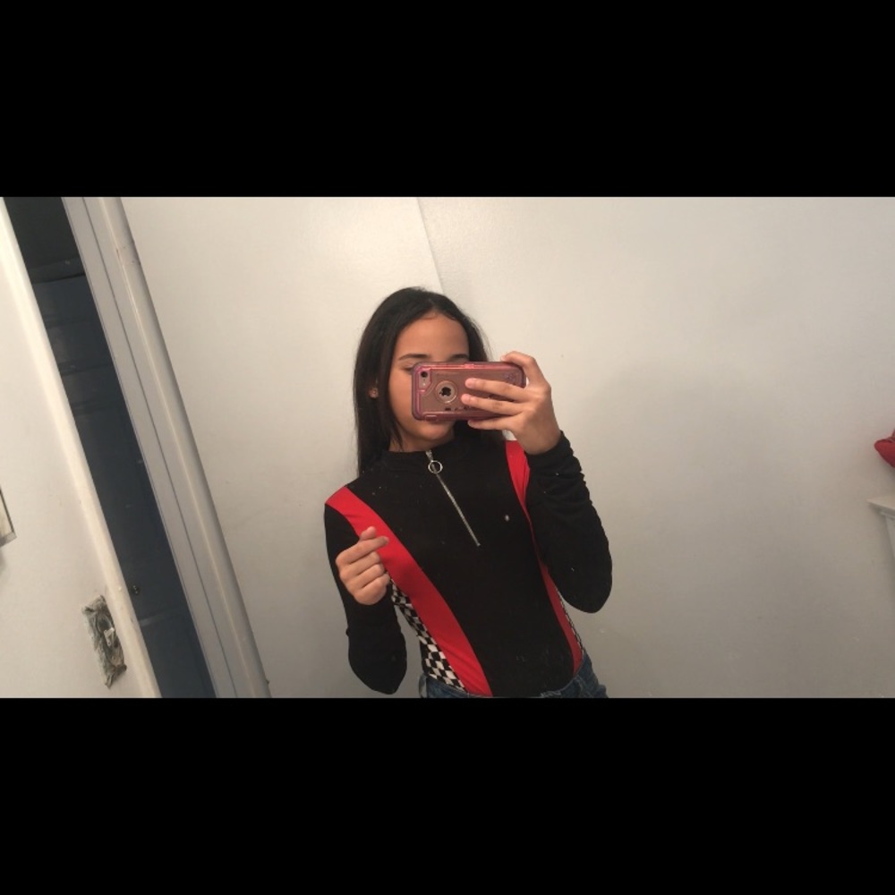 Meet your Posher, Camila